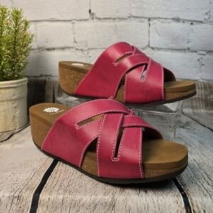 YELLOW BOX CLEVER WEDGES IN FUCHSIA WOMENS SIZE 8.5 SANDAL VACATION SUMMER